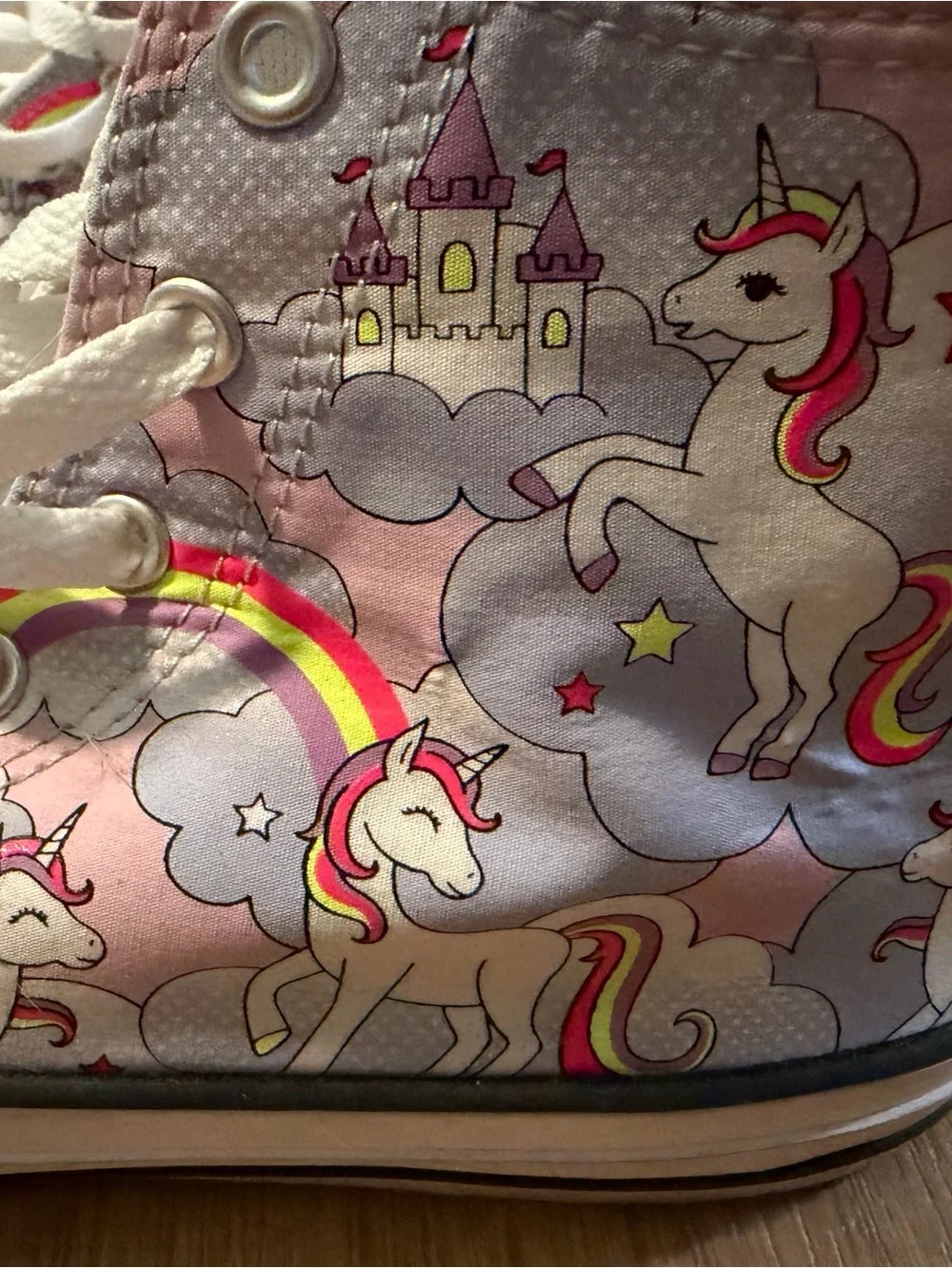 Converse Chuck Taylor High Tops Unicorn Rainbow Print | Youth 5.5 (Womens 7)